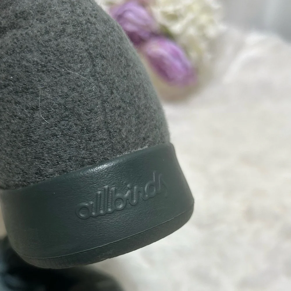 AllBirds  Women's Wool Runner Green Size 8 - Picture 6 of 10